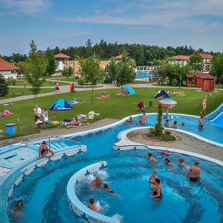 Cegledi Apartmanpark & Kemping Cegled