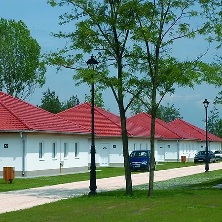 Apartment Cegledi Apartmanpark & Kemping Cegled
