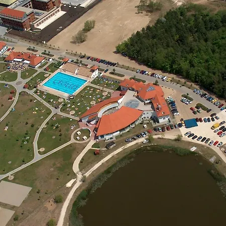 Cegledi Apartmanpark & Kemping Cegled
