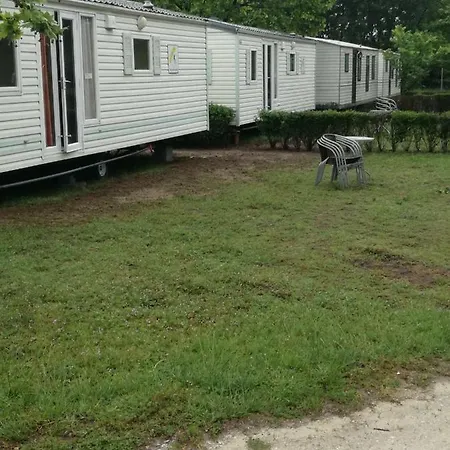 Cegledi Apartmanpark & Kemping * Cegled