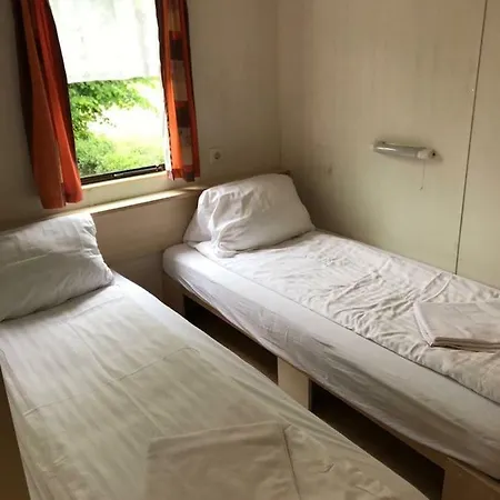 Cegledi Apartmanpark & Kemping * Cegled