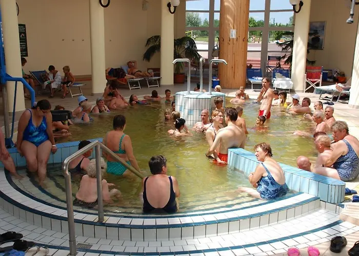 Cegledi Apartmanpark & Kemping Cegléd