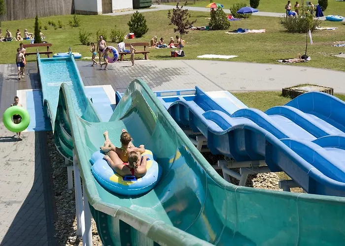 Daire Cegledi Apartmanpark & Kemping