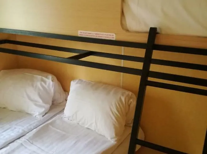 Daire Cegledi Apartmanpark & Kemping *